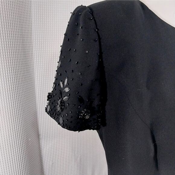 DONNA MORGAN! ELEGANT BLACK SHESTH DRESS, BEADED/JEWELED SLEEVES! SZ 8 - Picture 5 of 10